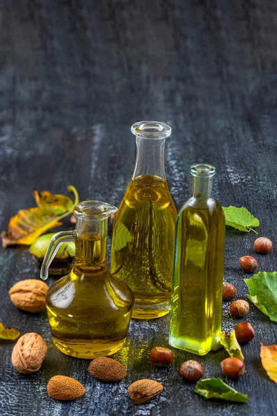 Walnut, almond and hazelnut oils -3 virtuous vegetable oils — Stock Photo, Image