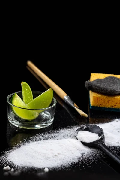 Bicarbonate and lemon - The product for household — Stock Photo, Image