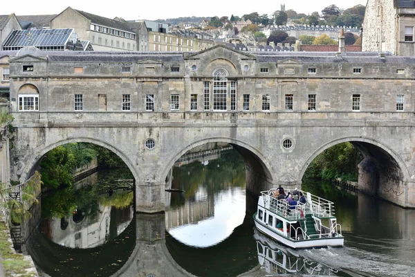 Bath May 2016 View Landmark Pulteney Bridge River Avon Somerset — Stock Photo, Image