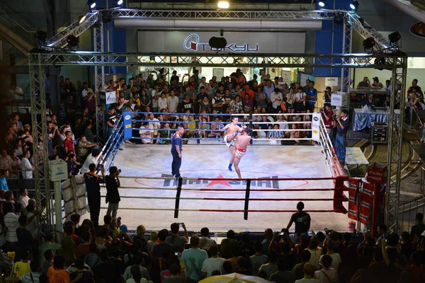 Bangkok Thailand March 2014 Muay Thai Fighters Compete Amateur Thai — стоковое фото
