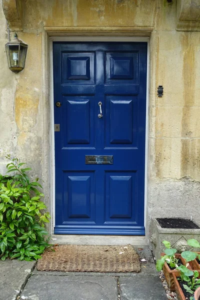 Drzwi Frontowe Starego Domu Miejskiego — Zdjęcie stockowe