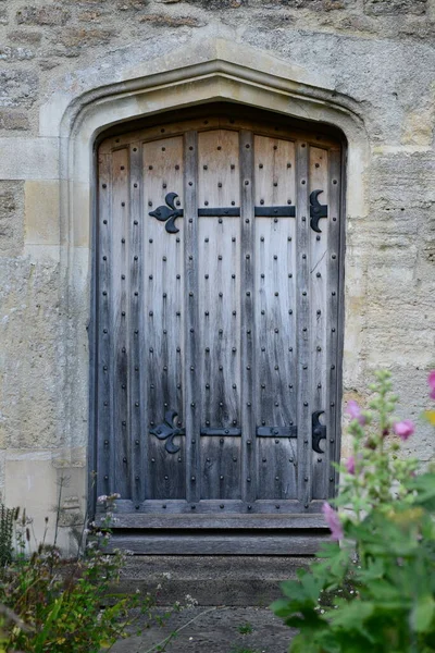 Güzel Bir Eski Ngilizce Kapı — Stok fotoğraf
