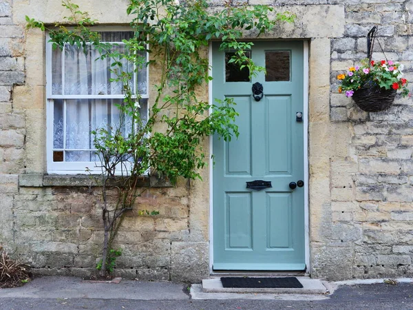 Exterieur Van Een Traditioneel Huisje Aan Een Straat Een Engelse — Stockfoto