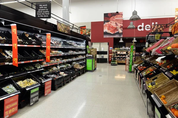 London August 2014 Aisle Seen Asda Supermarket Asda Third Largest — Stock Photo, Image