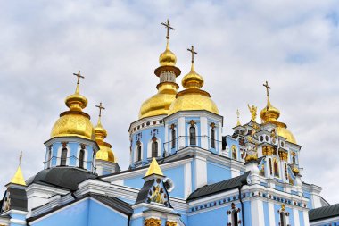 Kiev, Ukrayna - 20 Mart 2017: St. Michael 's Altın Kubbe Manastırı. Ukrayna, Kiev 'deki St. Michael Katedrali