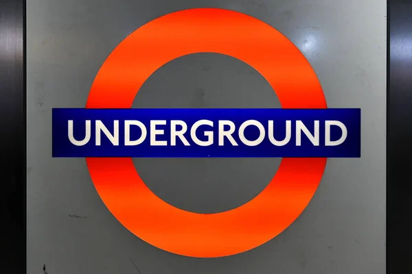 London March 2017 View Illuminated London Underground Sign Station — Stock Photo, Image