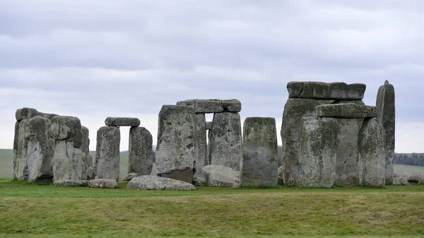 Stonehenge Com Fundo Azul Céu Nublado — Fotografia de Stock