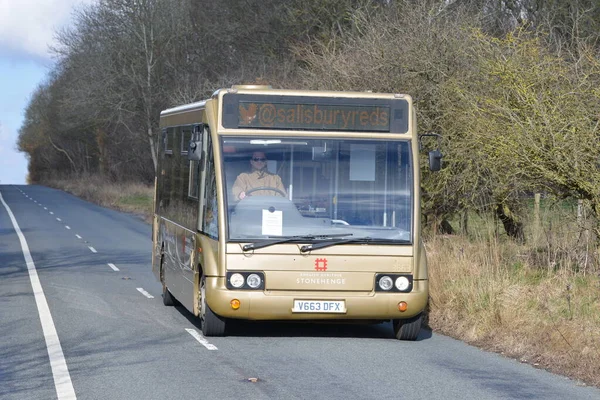 Stonehenge Wielka Brytania Marca 2015 Autobus Przewozi Pasażerów Stonehenge — Zdjęcie stockowe