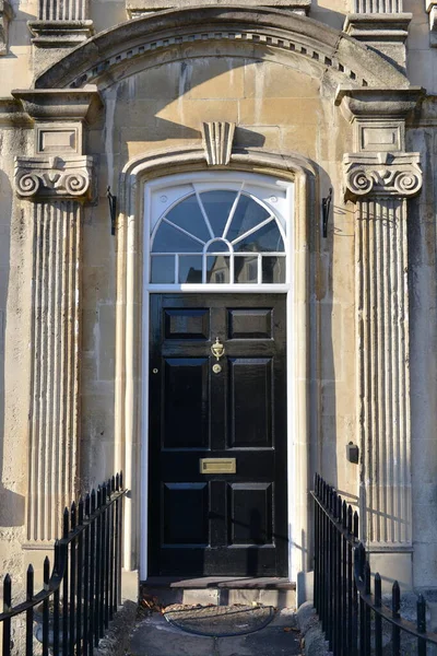 Drzwi Domu Starego Miasta Londyn — Zdjęcie stockowe