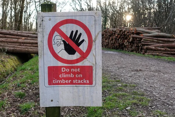 General Road Sign Warning Climbing Timber Stacks — Stock Fotó