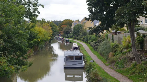 Boats Sit Moored Kennet Avon Canal Wiltshire England Landmark Industrial — Stock Photo, Image