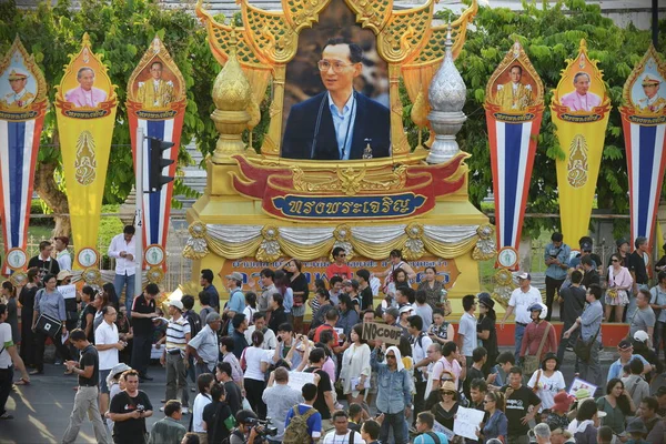 Coup Protesters March City Centre Street May 2014 Bangkok Thailand — Stock Photo, Image