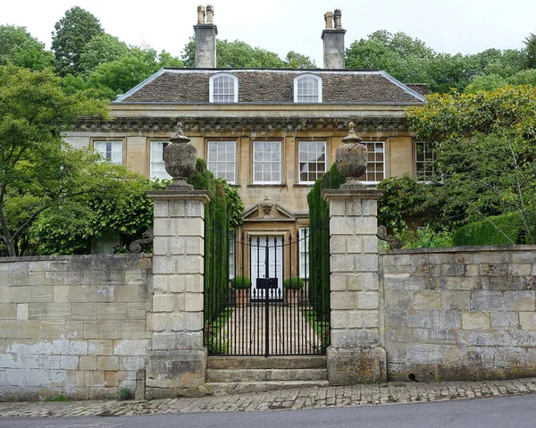 イギリスの町の古い建築物 — ストック写真