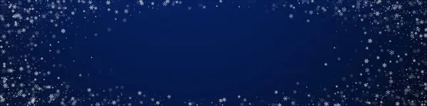 Vacker Snöfall Jul Bakgrund Subtila Flygande Snöflingor Och Stjärnor Mörkblå — Stock vektor