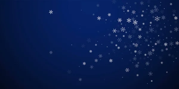 Sparsam Snöfall Jul Bakgrund Subtila Flygande Snöflingor Och Stjärnor Mörkblå — Stock vektor