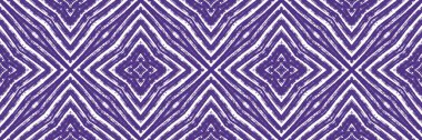 Sembol çizgileri kusursuz sınır. Mor simetrik kaleydoskop arka planı. Arka plan için egzotik dekoratif tasarım ögesi. Geometrik sembol çizgileri deseni.