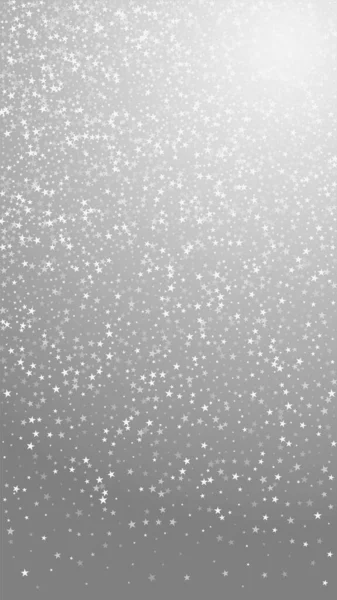 驚くべき秋の星クリスマスの背景 灰色の背景に小さな飛行雪のフレークと星 冬の銀雪の結晶オーバーレイテンプレートをアピールする 縦のイラストを絞り込む — ストックベクタ
