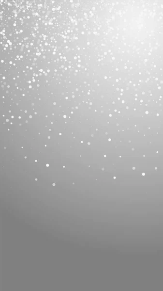 随机的白色点圣诞背景 淡淡的飘扬的雪花和灰色背景下的星星 寻找冬季银片覆盖模板 很好的垂直插图 — 图库矢量图片