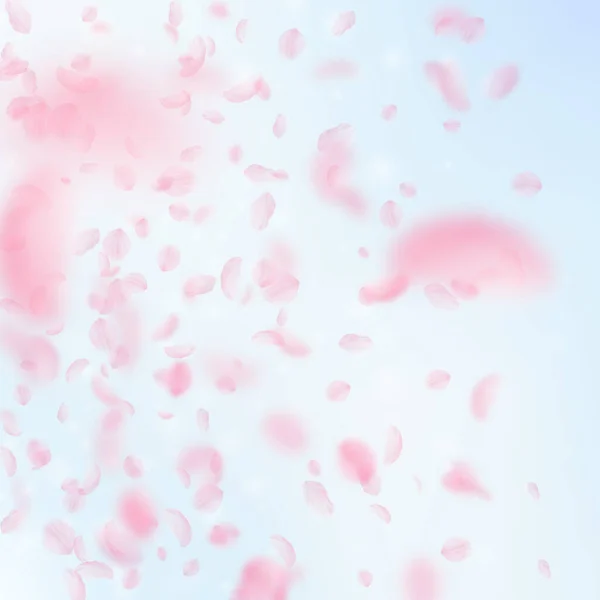 桜の花びらが落ちてきた ロマンチックなピンクの花のグラデーション 青い空の広場の背景に花びらを飛んで 恋愛概念 結婚式の招待状をアピール — ストック写真