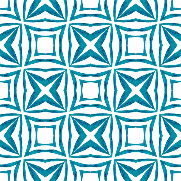 民族手绘图案 蓝色迷人的时髦夏装设计 水彩画夏季民族边界格局 纺织品 理想印花 泳衣面料 包装材料 — 图库照片