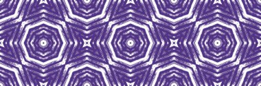Arabesk eli kusursuz bir sınır çiziyor. Mor simetrik kaleydoskop arka planı. Arka plan için muhteşem dekoratif tasarım ögesi. Doğulu arabesk el çizimi tasarımı.