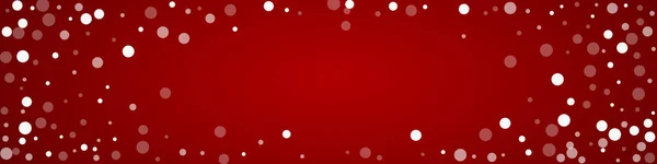 美しい雪のクリスマスの背景 クリスマスの赤い背景に小さな飛行雪のフレークと星 美しい雪のオーバーレイテンプレート パノラマベクトルイラスト — ストックベクタ
