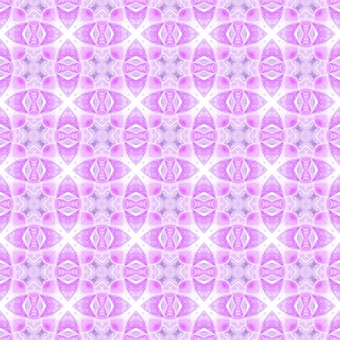 Tekstil hazır nefes kesici baskı, mayo kumaş, duvar kağıdı, ambalaj. Mor ilginç boho şık yaz tasarımı. Tekrar eden mayo tasarımı. Suluboya görevi tekrar eden kiremit kenarı.