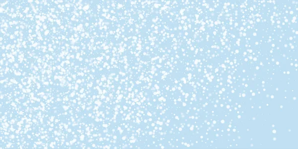 飘落的雪花掩盖了圣诞节的背景 淡淡的雪花和星辰在淡蓝色的冬季背景下飘扬 美丽的雪花覆盖在上面 广泛的病媒说明 — 图库矢量图片
