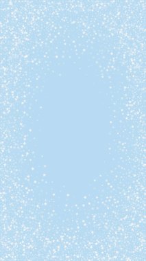 Güzel kar yağışı arkaplanı. Hafif uçan kar taneleri ve açık mavi kış arka planındaki yıldızlar. Güzel kar yağışı şablonu. Dikey vektör illüstrasyonu.