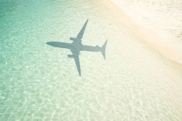 Beautiful Tropical Beach Airplane Shadow Travel Concept —  Fotos de Stock