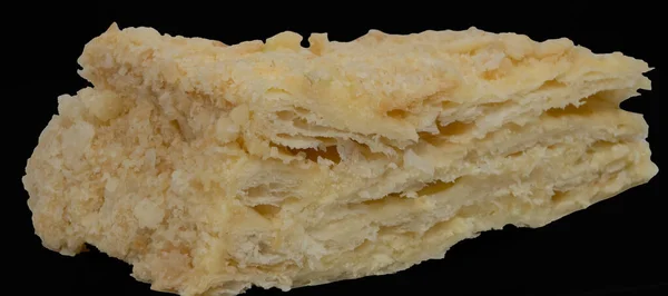 Napolyon keki siyah bir arkaplan oluşturabilir