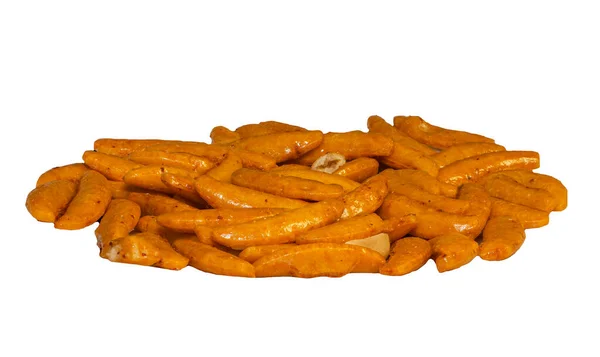 Beyaz arka planda kavrulmuş fıstıklı pirinç krakerleri. Yüksek kalite fotoğraf