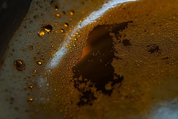 Close Frothy Beer Bubbles Macro Circles Blur High Quality Photo — Stock Photo, Image