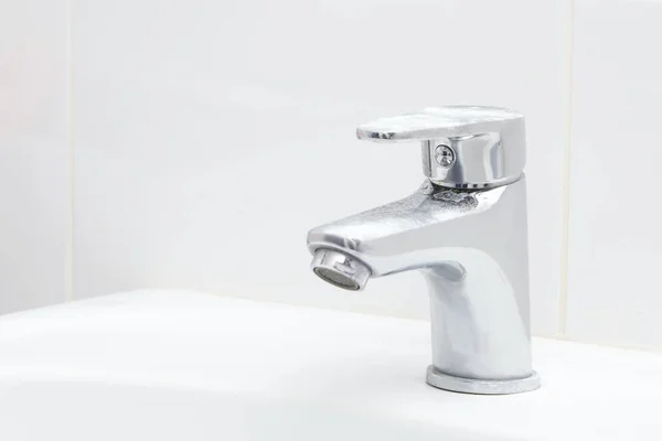 Faucet White Bathroom Sink Close View — Stock Photo, Image