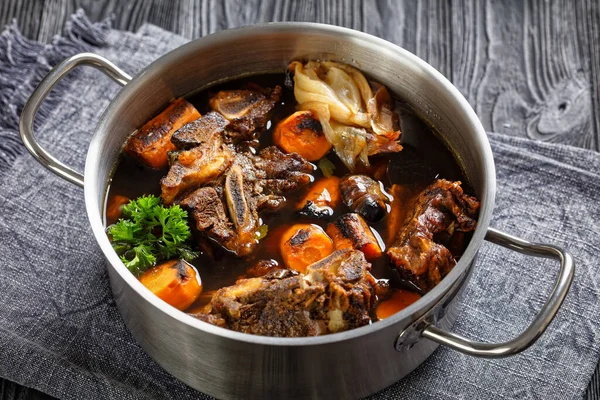 Caldo Carne Res Carne Res Huesos Cocinados Lentamente Con Verduras — Foto de Stock