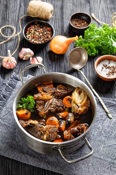 Brodo Manzo Carne Manzo Ossa Lente Cotte Con Verdure Carbonizzate — Foto Stock