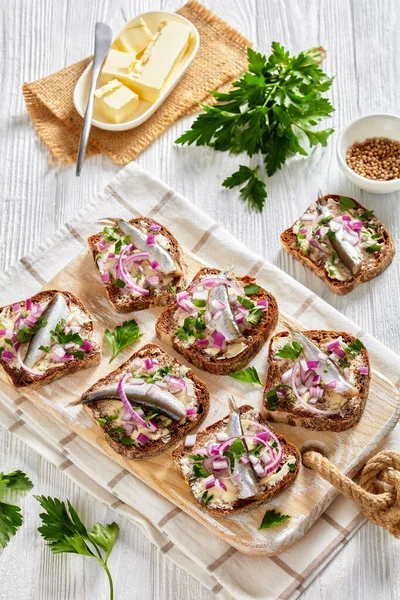Pickled Sprat Open Sandwiches Butter Red Onion Rye Bread Slices — стоковое фото