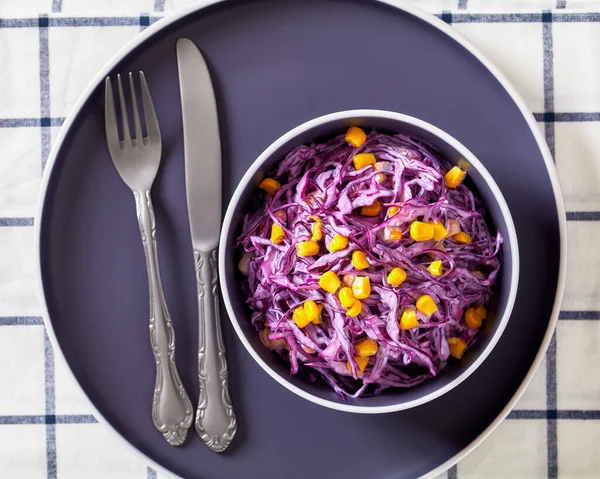 Red Cabbage Corn Salad Mayonnaise Dressing Bowl White Wooden Table — Stock fotografie