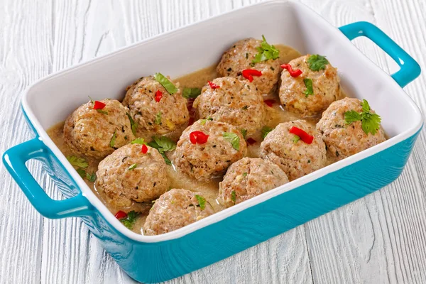 Aproape Banh Vietnamez Meatballs Vase Copt Masă Albă — Fotografie, imagine de stoc