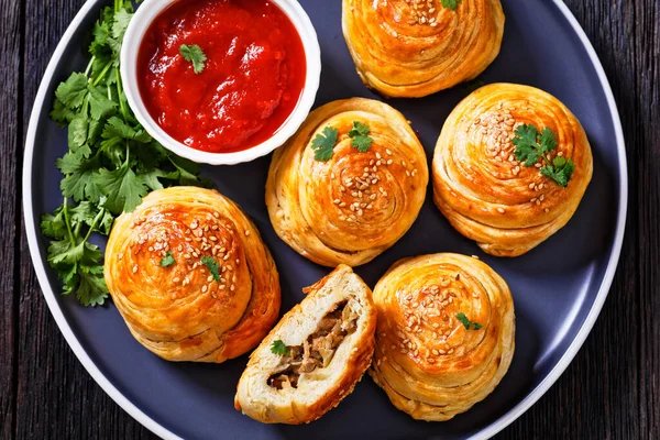 Freshly Baked Snail Shaped Hand Pies Ground Mutton Fillings Tomato — Fotografia de Stock
