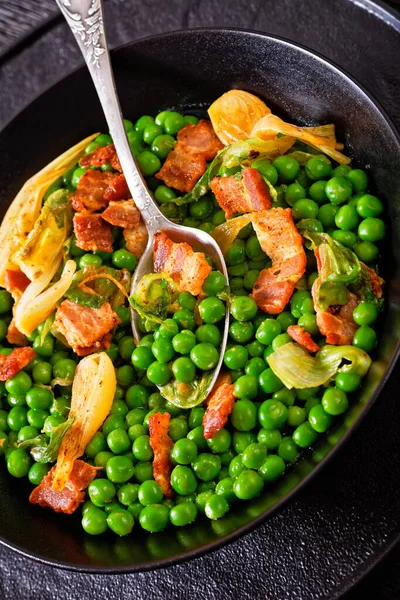 Close Petits Pois French Dish Tender New Season Peas Braised — 스톡 사진