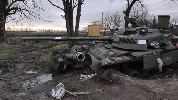 Trostianets Oekraïne Apr 2022 Vernietigde Russische Tank Straat Van Trostianets — Stockvideo