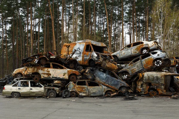 Irpin Ukraine Apr 2022 Dump Civilian Cars Stolen Russian Army —  Fotos de Stock