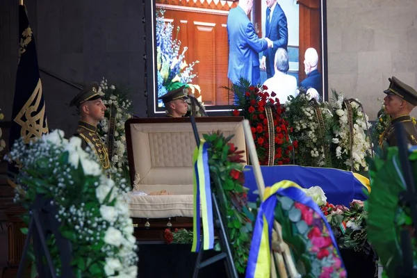 KYIV, UKRAINE Cenaze Töreni Ukrayna 'nın ilk başkanı Leonid Kravchuk ile 17 Mayıs 2022