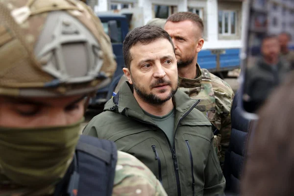 SEPT 14 2022 Ukrayna Devlet Başkanı Volodymyr Zelensky Rusya 'nın Ukrayna savaşı sırasında Harkiv' i ziyaret etti. Kharkiv, Ukrayna