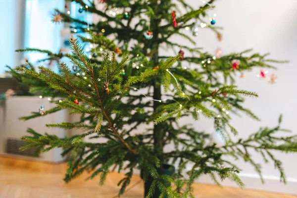 Albero Natale Con Decorazioni — Foto Stock