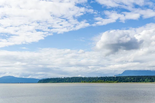 Uitzicht Straat Van Georgia Vanaf Iona Beach Regional Park Azuurblauwe — Stockfoto