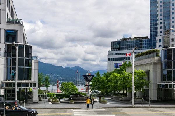 Vancouver Kanada Mai 2021 Menschen Gehen Stadtzentrum Von Vancouver Über — Stockfoto