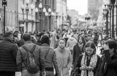 Moskova, Rusya - 30 Eylül 2018: Kasvetli kadın