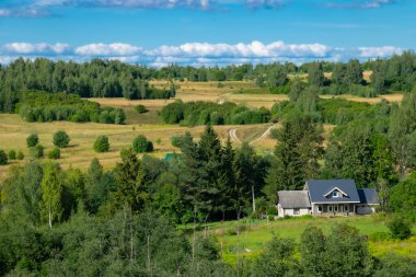 Izborsk ve Pskov bölgeleri, Rusya yazın